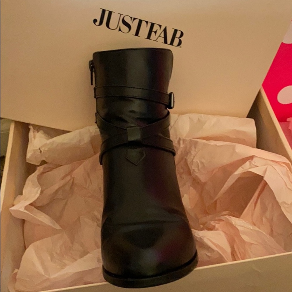 JustFab Devin Booties - Picture 4 of 4
